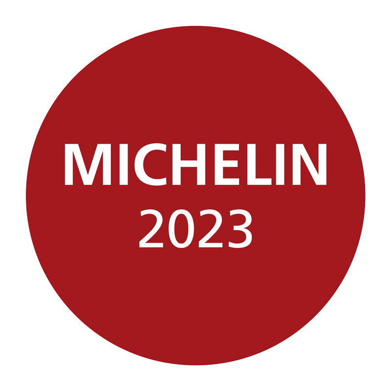 Placa distintiva de la Guía Michelin 2023